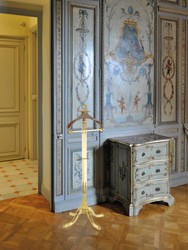 Casa Padrino luxury baroque dressboy white / gold / silver / brown  40 x 40 x H. 133 cm - Noble brass clothes rack - Baroque Hotel Coat Rack Furniture