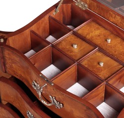 Casa Padrino commode à bijoux baroque de luxe marron clair / marron / argent 56 x 36 x H. 128 cm - Commode en bois massif noble avec miroir - Mobilier Baroque