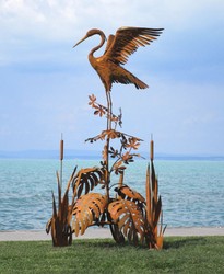 Casa Padrino escultura de jardín de lujo de acero garza en rama oxido 103 x 108 x A. 218 cm - Figura de decoración de jardín hecha a mano - Decoración de jardín de lujo