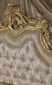 Casa Padrino Luxus Barock Schlafzimmer Set - 1 Doppelbett mit Kopfteil & 1 Baldachin & 2 Nachttische & 1 Sitzbank - Barock Schlafzimmer Möbel - Barock Hotel Möbel - Edel & Prunkvoll
