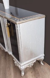 Casa Padrino set di mobili barocchi di lusso argento / nero / oro - 1 Credenza con 4 Ante e 2 Specchi - Mobili barocchi nobili - Nobili e Magnifico