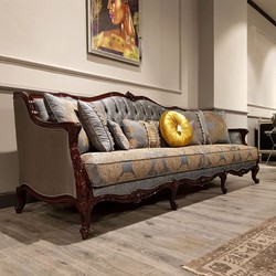Barock Wohnzimmer Sofa mit Muster Silber Beige Dunkelbraun Baroque Living Room Sofa with Pattern Silver Beige Dark Brown