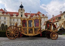 Casa Padrino Luxury Baroque King's Carriage Natural / Gold / Red  - Magnificent Horse Carriage in Baroque Style - Luxury Quality - Noble & Magnificent