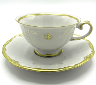 Casa Padrino tazza da caffè in porcellana barocco di lusso con piattino bianco / oro - Nobile Porcellana Reichenbach - Fatto in Germania Casa Padrino tazza da caffè in porcellana barocco di lusso con piattino bianco / oro - Nobile Porcellana Reichenbach - Fatto in Germania