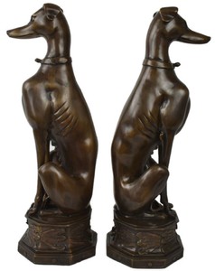 Casa Padrino Luxus Bronze Deko Skulpturen Hunde Bronzefarben 23 x 23 x H. 82 cm - Bronze Dekofiguren - Luxus Hotel & Restaurant Deko Accessoires
