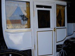 Casa Padrino baroque horse drawn carriage white / red / gold - Magnificent wedding carriage - Handmade carriage in baroque style - Noble & Magnificent