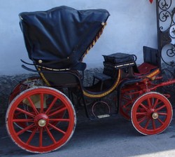 Casa Padrino baroque horse drawn carriage black / red / gold - Magnificent carriage in baroque style - Noble & Magnificent