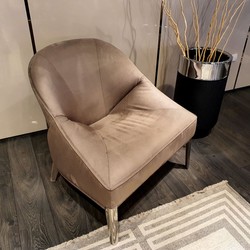 Luxus Designer Wohnzimmer Hotel Sessel Braun Silber Luxury Designer Living Room Hotel Armchair Brown Silver