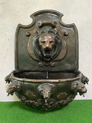 Casa Padrino luxury baroque wall fountain lion 79 x 46 x H. 91 cm - Magnificent bronze fountain - Baroque Garden & Terrace Accessories
