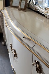 Luxus Barock Sideboard mit Spiegel Creme Weiß Gold Luxury Baroque Sideboard with Mirror Cream White Gold