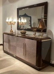 Casa Padrino set di mobili di lusso marrone scuro / grigio / oro - 1 Credenza con 4 Ante e 1 Specchio da Parete - Mobili per Hotel di Lusso