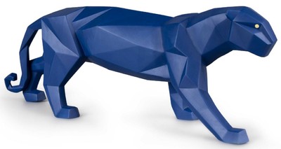 Casa Padrino scultura di pantera in porcellana di lusso blu opaco 50 x 12 x A. 19 cm - Figura decorativa realizzato a mano finissima porcellana spagnola - Accessori decorativi di lusso