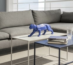 Casa Padrino scultura di pantera in porcellana di lusso blu opaco 50 x 12 x A. 19 cm - Figura decorativa realizzato a mano finissima porcellana spagnola - Accessori decorativi di lusso