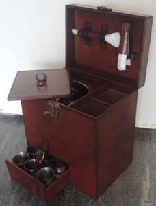 Casa Padrino luxury minibar dark brown 32 x 23 x H. 36 cm - Genuine leather suitcase bar with accessories - Luxury Accessories