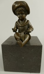 Casa Padrino Art Nouveau bronze sculpture boy with hat bronze / black 9 x H. 16 cm - Bronze Figure - Decorative Figure - Decorative Accessories
