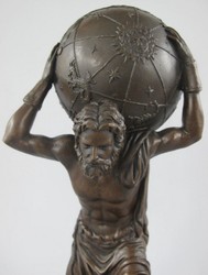Casa Padrino escultura de bronce Art Nouveau hombre con bola bronce / negro 15 x 15 x A. 33 cm - Figura de Bronce - Figura Decorativa - Accesorios de Decoracion de Escritorio