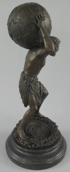 Casa Padrino escultura de bronce Art Nouveau hombre con bola bronce / negro 15 x 15 x A. 33 cm - Figura de Bronce - Figura Decorativa - Accesorios de Decoracion de Escritorio