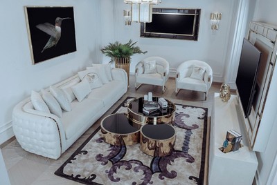 Casa Padrino Luxus Sofa Weiß / Gold 265 x 83 x H. 73 cm - Modernes Wohnzimmer Sofa - Wohnzimmer & Hotel Möbel - Luxus Kollektion