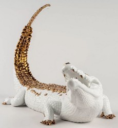 Luxus Deko Porzellan Skultur Figur Krokodil Weiß Kupfer Luxury Deco Porcelain Sculpture Figure Crocodile White Copper