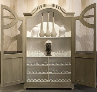Handgefertigter Luxus Landhausstil Massivholz Schrank Grau Weiß Handmade Luxury Country Style Solid Wood Cabinet Gray White
