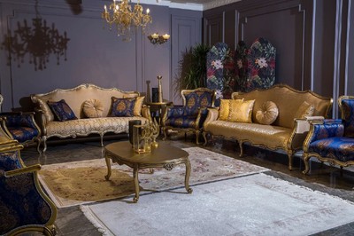 Casa Padrino Luxus Barock Sofa Gold - Prunkvolles Wohnzimmer Sofa mit elegantem Muster - Wohnzimmer Möbel im Barockstil - Edel & Prunkvoll