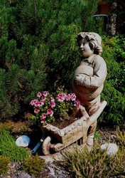 Casa Padrino Sculpture Art Nouveau Garçon avec Brouette Gris 54 x 35 x H. 88 cm - Figurine Décoration de Jardin - Accessoires Décoration de Jardin & Terrasse