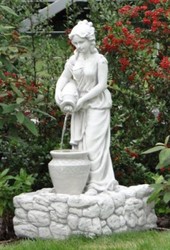 Casa Padrino sculpture Art Nouveau gargouille femme avec cruches gris 45 x 51 x H. 98 cm - Elégante figure de pierre gargouille - Accessoires de Décoration de Jardin Baroque & Art Nouveau