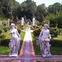 Casa Padrino Scultura Art Nouveau del Giardino Donna con Faretra Grigio A. 141 cm - Elegante Decorazione da Giardino Figura in Pietra - Accessori Decorativi da Giardino Barocco e Art Nouveau