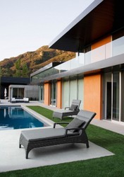 Casa Padrino tumbona de jardín de lujo gris / antracita 205 x 70 x A. 72-106 cm - Moderna tumbona resistente a la intemperie con respaldo regulable y reposabrazos - Muebles de piscina de jardín