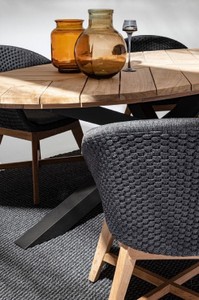 Casa Padrino Luxus Gartentisch Naturfarben / Schwarz 240 x 110 x H. 77 cm - Ovaler Esstisch mit Teakholz Tischplatte - Garten & Terrassen Tisch - Luxus Garten & Terrassen Möbel