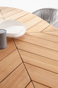 Casa Padrino Luxus Gartentisch Naturfarben / Weiß 240 x 110 x H. 77 cm - Ovaler Esstisch mit Teakholz Tischplatte - Garten & Terrassen Tisch - Luxus Garten & Terrassen Möbel