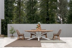 Casa Padrino mesa de jardín de lujo natural / blanco 240 x 110 x A. 77 cm - Mesa de comedor ovalada con tablero de teca - Mesa de jardín y terraza - Muebles de jardín y terraza de lujo