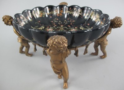 Casa Padrino cuenco de porcelana Art Nouveau con 4 figuras de ángel decorativas negro / multicolor / latón 40 x 34 x A. 17 cm - Accesorios Decorativos Barrocos y Art Nouveau