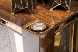 Casa Padrino conjunto de muebles de lujo marrón / plata / oro - 1 Aparador de Lujo con 4 Puertas y 2 Espejos de Pared de Lujo - Muebles de lujo modernos