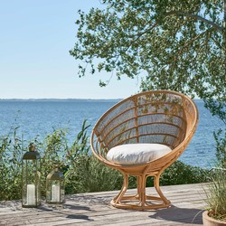 Casa Padrino fauteuil de jardin de luxe naturel / blanc 100 x 74 x H. 102 cm - Fauteuil de jardin et terrasse résistante aux intempéries avec coussin d'assise - Meubles de Jardin et Terrasse