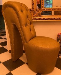 Designer High Heel Sessel mit Glitzersteinen Gold Designer High Heel Armchair with Rhinestones Gold