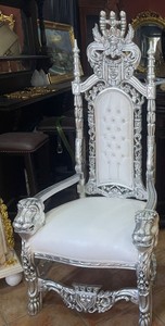 Casa Padrino baroque throne armchair with faux leather and rhinestones white / silver - Handmade royal armchair - Wedding armchair - Giant armchair - Magnificent baroque furniture