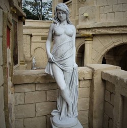 Casa Padrino Escultura de Decoración de Jardín Art Nouveau Mujer Gris A. 150 cm - Elegante Decoración de Jardín Figura - Accesorios de Decoración de Jardín Barrocos y Art Nouveau