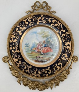 Casa Padrino baroque ceramic wall plate with ornate brass frame black / multicolored / brass - Baroque wall picture - Baroque wall decoration accessories