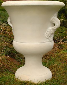 Casa Padrino vaso di fiori decorativo da giardino barocco sabbia Ø 54 x A. 77 cm - Magnifico vaso per piante in stile barocco - Accessori per la decorazione di giardini e terrazze barocchi