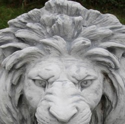 Casa Padrino gargouille murale relief baroque lion 80 x 80 x H. 80 cm - Grande tête de lion gargouille en pierre décoration murale relief - Accessoires de Jardin Baroque et Art Nouveau