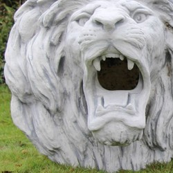 Casa Padrino gargouille murale relief baroque lion 80 x 80 x H. 80 cm - Grande tête de lion gargouille en pierre décoration murale relief - Accessoires de Jardin Baroque et Art Nouveau