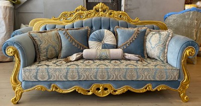 Casa Padrino luxury baroque sofa light blue / beige / gold - Magnificent living room sofa with elegant pattern and rhinestones - Baroque style living room furniture - Baroque furniture