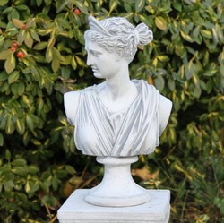 Casa Padrino Art Nouveau Garden Deco Bust Lady White / Gray 25 x 13 x H. 32 cm - Garden Deco Stone Sculpture - Baroque & Art Nouveau Garden Decoration Accessories