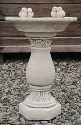 Casa Padrino Art Nouveau Bird Bath with Decorative Birds Gray Ø 35 x H. 51 cm - Round Garden Decoration Stone Bird Bath - Art Nouveau Garden Decoration Accessories - Art Nouveau Garden Furniture