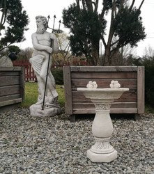 Casa Padrino Art Nouveau Bird Bath with Decorative Birds Gray Ø 35 x H. 51 cm - Round Garden Decoration Stone Bird Bath - Art Nouveau Garden Decoration Accessories - Art Nouveau Garden Furniture