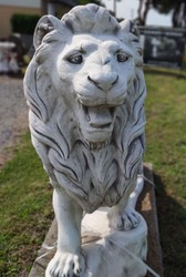 Casa Padrino sculpture décoration de jardin baroque XXL sculpture lion côté droit gris 186 x H. 150 cm - Immense décoration de jardin XXL figure - Accessoires de décoration de jardin style baroque