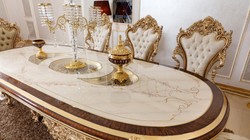 Luxus Barock Esszimmer Set Barock Esstisch und 6 Stühle Barock Esszimmer Möbel Baroque Dining Room Set Luxury Baroque Dining Table and 6 Chairs Baroque Dining Room Furniture
