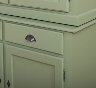 Casa Padrino Landhausstil Esszimmerschrank Grün 126 x 45 x H. 200 cm - Massivholz Küchenschrank - Esszimmermöbel im Landhausstil - Landhausstil Einrichtung - Esszimmer Einrichtung