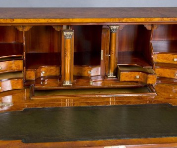 Casa Padrino Luxus Jugendstil Schreibkommode mit 18 Schubladen Hellbraun / Braun / Grün / Silber - Prunkvolle Massivholz Kommode - Luxus Möbel im Barockstil - Barock Büro Möbel - Edel & Prunkvoll